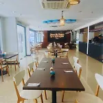 Oceania Hotel